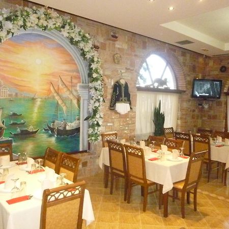 Hotel Piccolino Sarandë 外观 照片