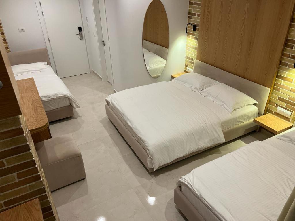 Hotel Piccolino Sarandë 外观 照片