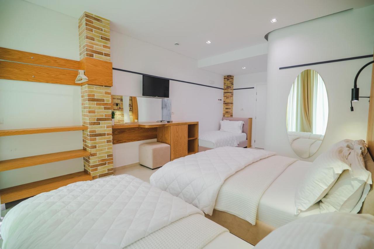 Hotel Piccolino Sarandë 外观 照片