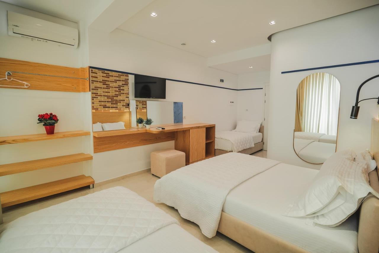 Hotel Piccolino Sarandë 外观 照片