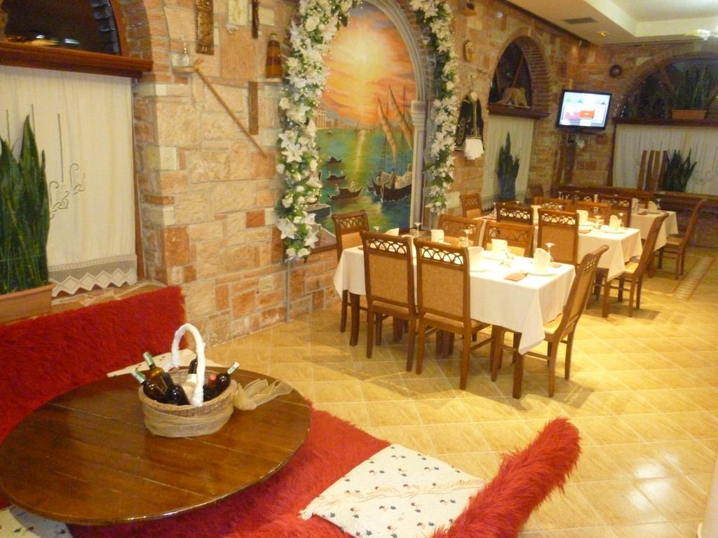 Hotel Piccolino Sarandë 外观 照片