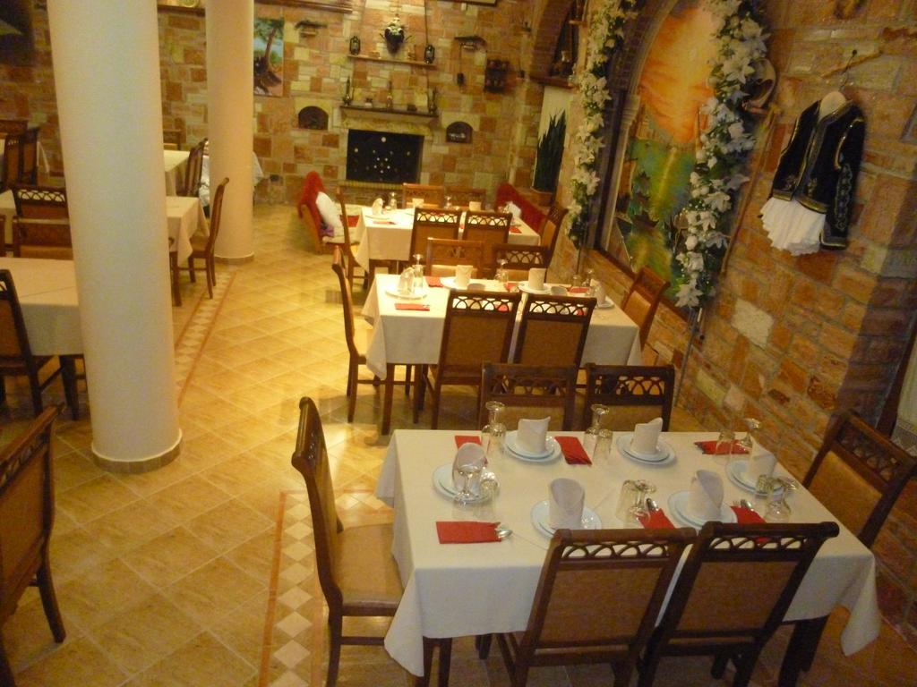 Hotel Piccolino Sarandë 外观 照片