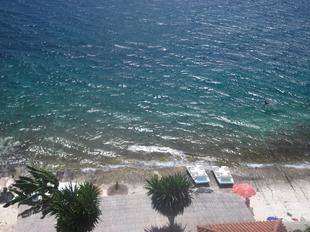 Hotel Piccolino Sarandë 外观 照片